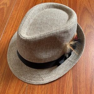 Gently used Fedora